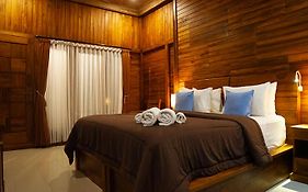 Pemedal Beach Bungalow